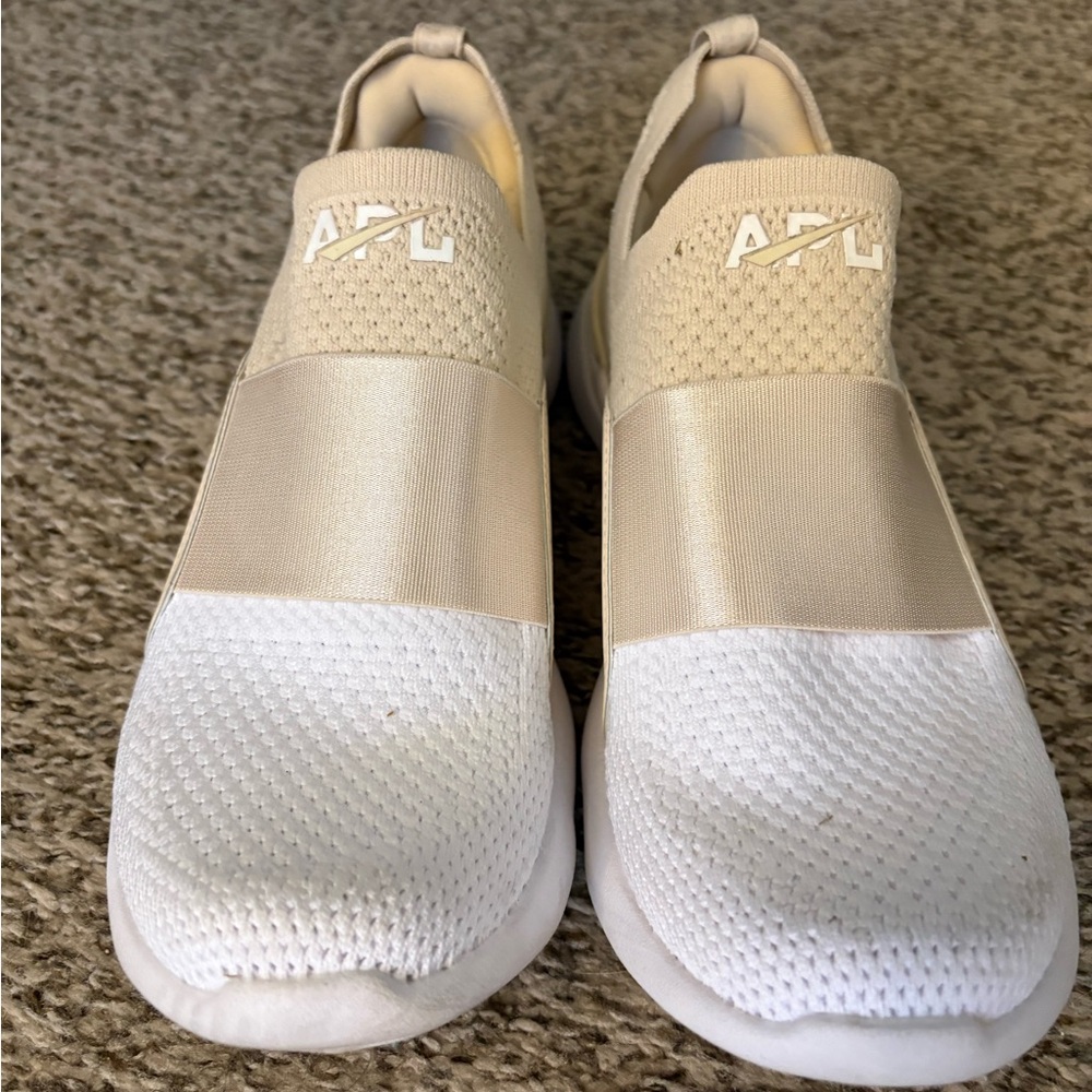 APL Techloom Bliss Slip-On Running Shoe